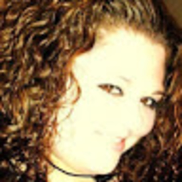 Meet your Posher, Jessica - Picture 1 of 1